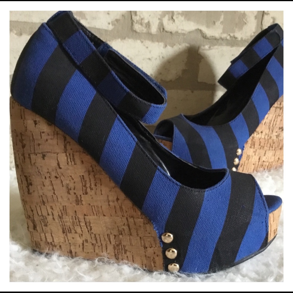 LOVE CULTURE Blue Black Striped Wedge Shoes